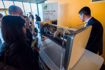 Stands-Networking-Cafe-20-5-Congreso-Edificios-Energia-Casi-Nula-2018