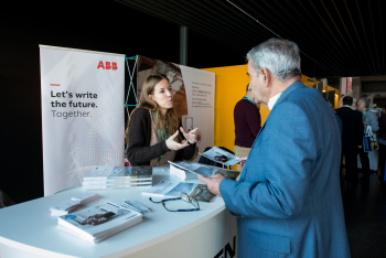 Stands-Networking-Cafe-22-5-Congreso-Edificios-Energia-Casi-Nula-2018