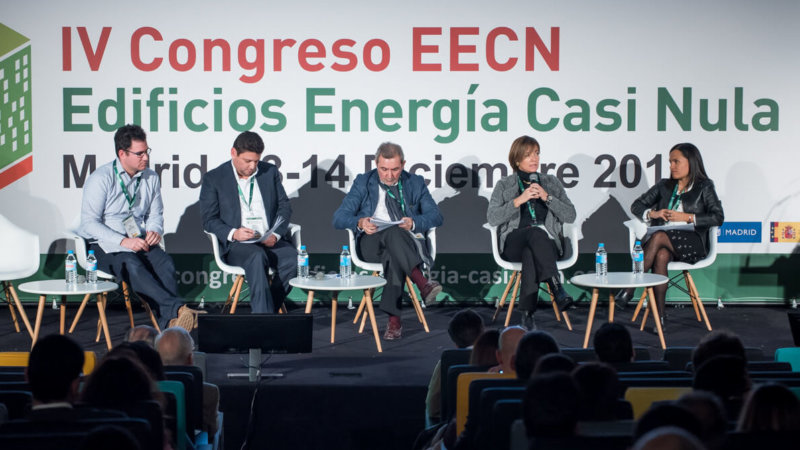 Presentación ponencia en el IV Congreso Edificios Energía Casi Nula, diciembre 201