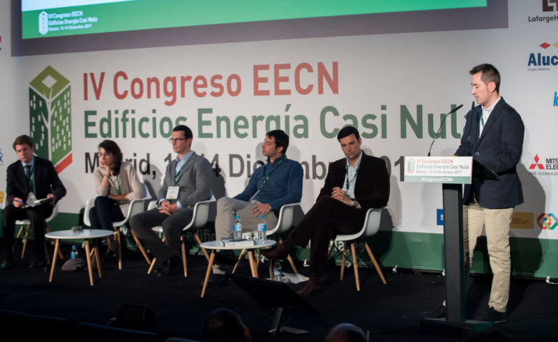 Presentación ponencia en el IV Congreso Edificios Energía Casi Nula, diciembre 201